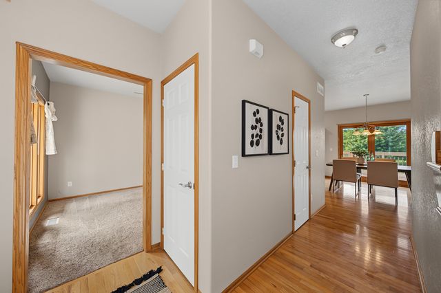 2514 SW Ridgeway Court, Ankeny, IA 50023