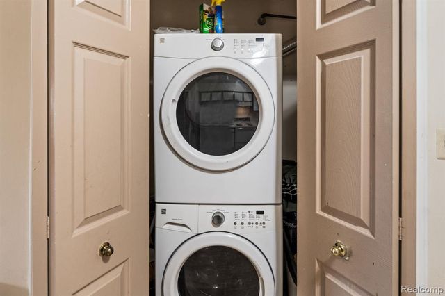 25940 Lira Lane 1, Warren, MI 48089