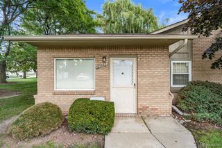 25940 Lira Lane 1, Warren, MI 48089