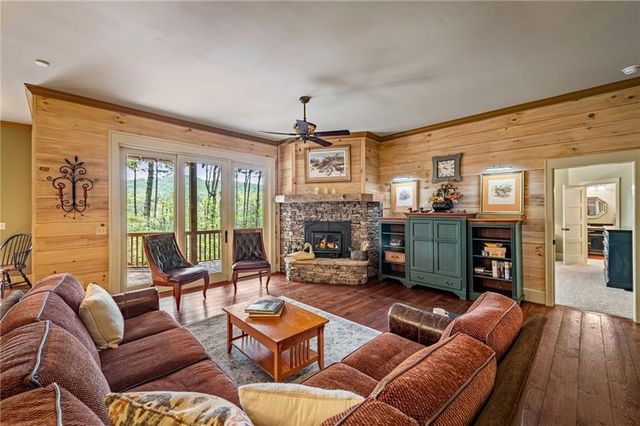 245 Old Anderson Creek, Ellijay, GA 30536