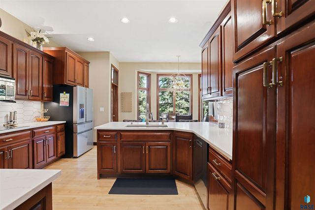 3548 S Spencer Blvd Boulevard, Sioux Falls, SD 57103