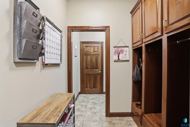 3548 S Spencer Blvd Boulevard, Sioux Falls, SD 57103