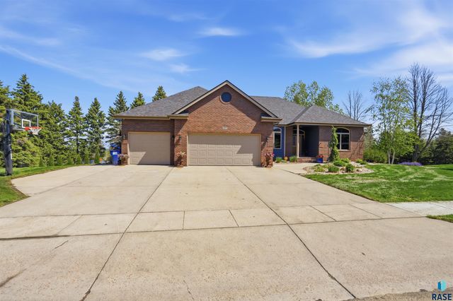 3548 S Spencer Blvd Boulevard, Sioux Falls, SD 57103