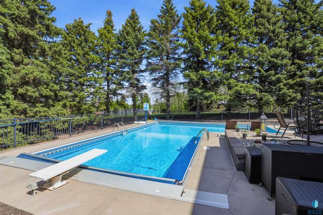 3548 S Spencer Blvd Boulevard, Sioux Falls, SD 57103