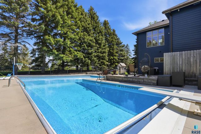3548 S Spencer Blvd Boulevard, Sioux Falls, SD 57103