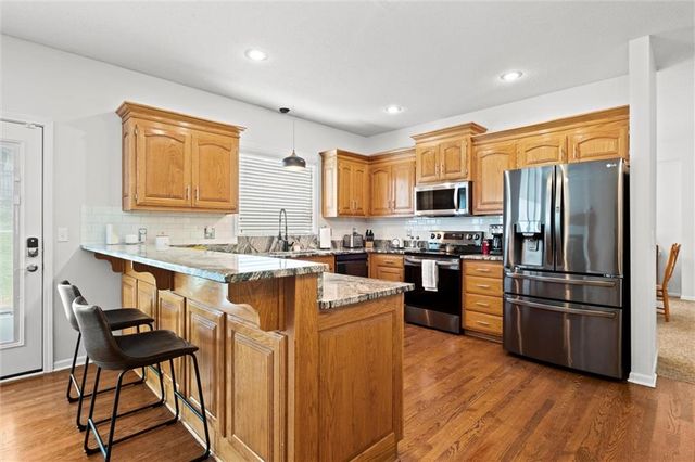 5713 WIDMER Street, Shawnee, KS 66216