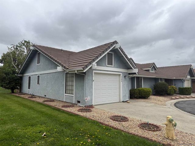 1384 Van Buren Circle, San Jacinto, CA 92583