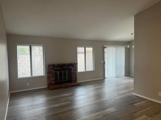 1384 Van Buren Circle, San Jacinto, CA 92583