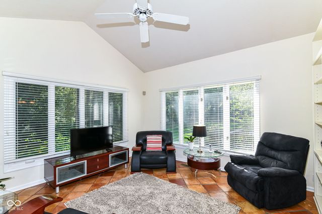 7181 Knollvalley Lane, Indianapolis, IN 46256