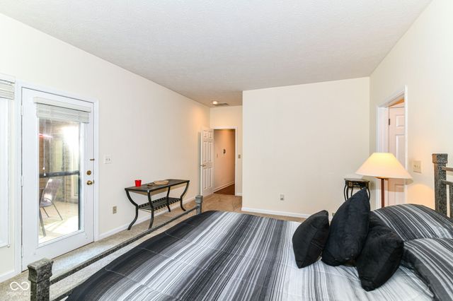 7181 Knollvalley Lane, Indianapolis, IN 46256