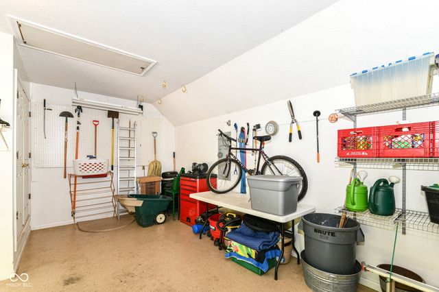 7181 Knollvalley Lane, Indianapolis, IN 46256