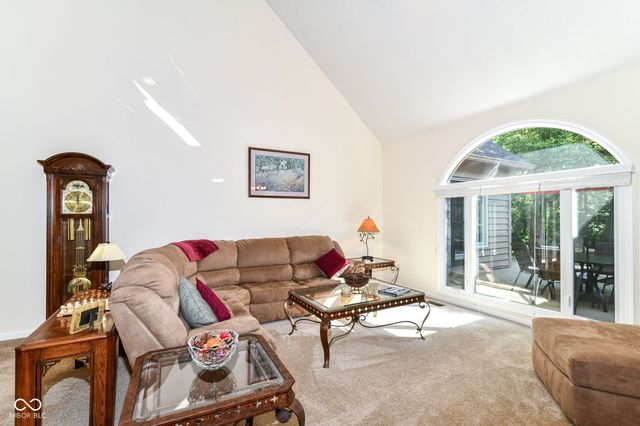 7181 Knollvalley Lane, Indianapolis, IN 46256