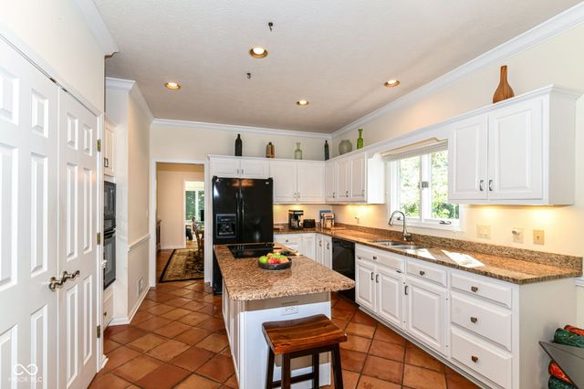 7181 Knollvalley Lane, Indianapolis, IN 46256