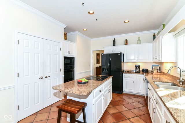 7181 Knollvalley Lane, Indianapolis, IN 46256