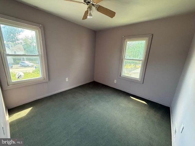 16 DELSEA DR N, Glassboro, NJ 08028