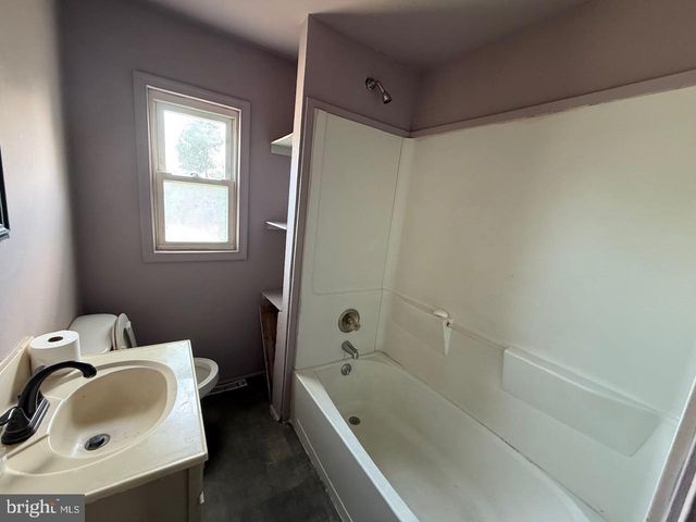 16 DELSEA DR N, Glassboro, NJ 08028