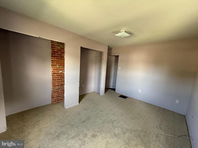 16 DELSEA DR N, Glassboro, NJ 08028