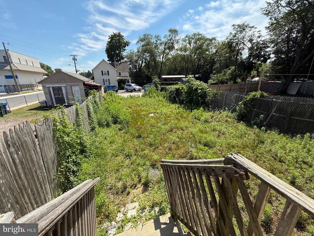 16 DELSEA DR N, Glassboro, NJ 08028