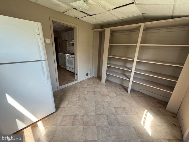 16 DELSEA DR N, Glassboro, NJ 08028