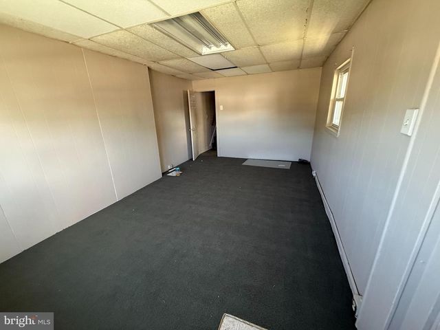 16 DELSEA DR N, Glassboro, NJ 08028