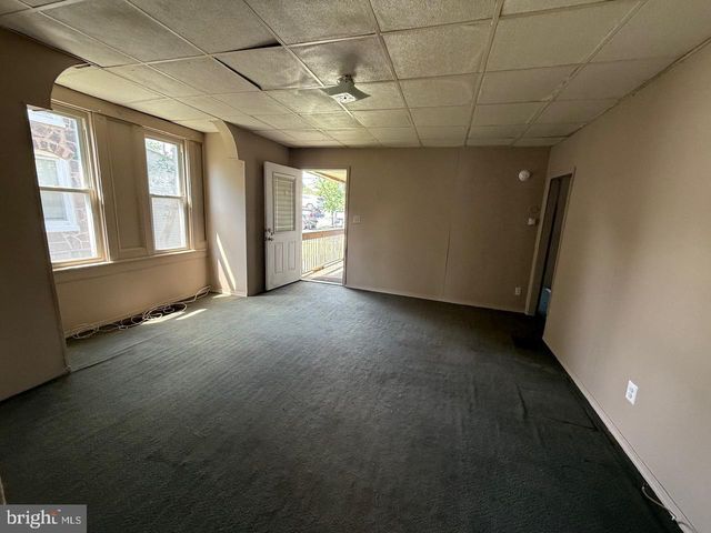 16 DELSEA DR N, Glassboro, NJ 08028