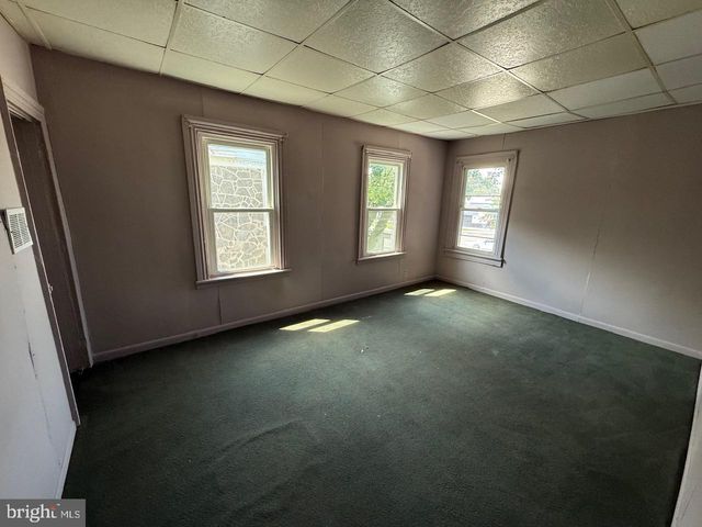 16 DELSEA DR N, Glassboro, NJ 08028