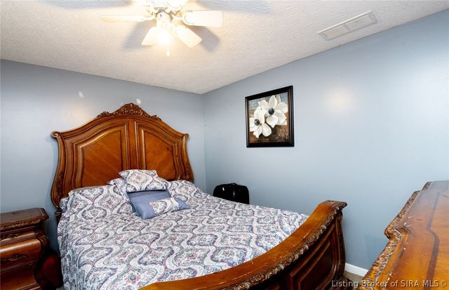 6300 sunset loop, Charlestown, IN 47111