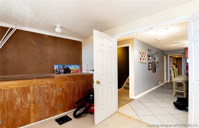 6300 sunset loop, Charlestown, IN 47111