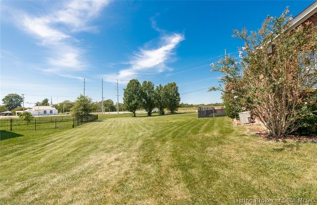 6300 sunset loop, Charlestown, IN 47111
