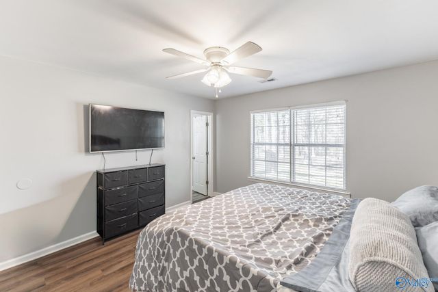 212 Buffalo Creek Drive, Toney, AL 35773