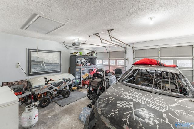 212 Buffalo Creek Drive, Toney, AL 35773