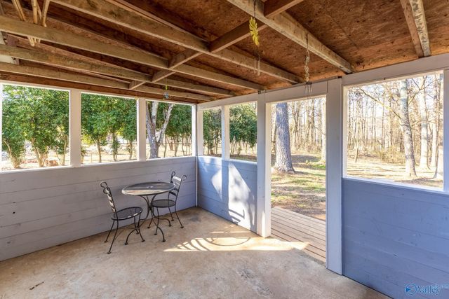 212 Buffalo Creek Drive, Toney, AL 35773