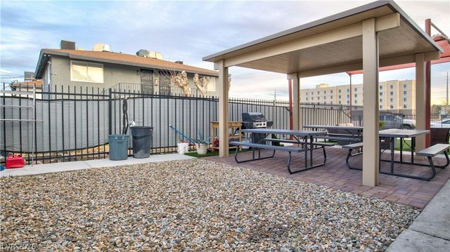 504 Albert Avenue, Las Vegas, NV 89119