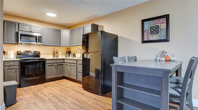 504 Albert Avenue, Las Vegas, NV 89119