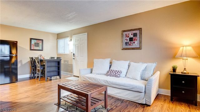 504 Albert Avenue, Las Vegas, NV 89119