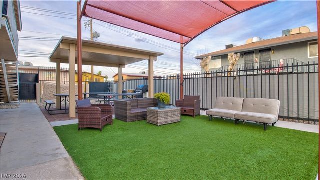 504 Albert Avenue, Las Vegas, NV 89119