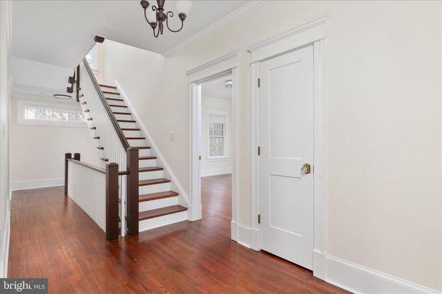 422 N MAIN ST, Woodstock, VA 22664