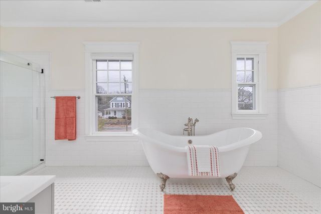 422 N MAIN ST, Woodstock, VA 22664