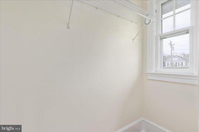 422 N MAIN ST, Woodstock, VA 22664