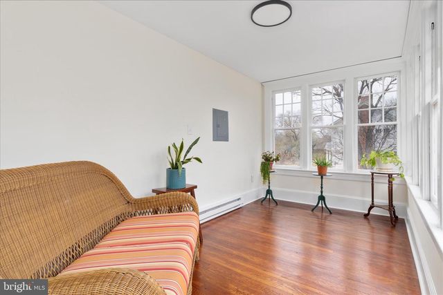 422 N MAIN ST, Woodstock, VA 22664