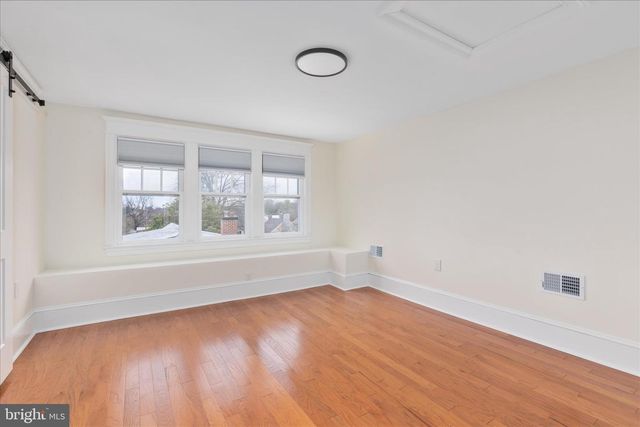 422 N MAIN ST, Woodstock, VA 22664