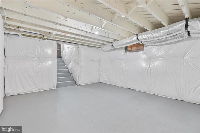 422 N MAIN ST, Woodstock, VA 22664