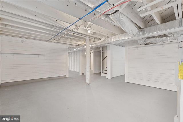 422 N MAIN ST, Woodstock, VA 22664