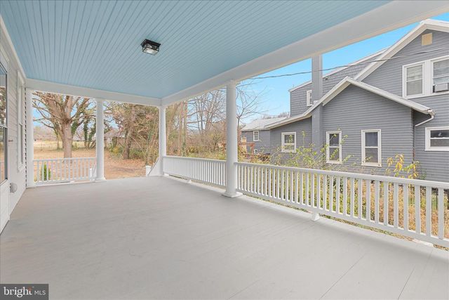 422 N MAIN ST, Woodstock, VA 22664