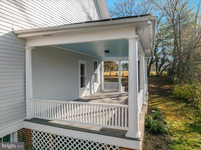 422 N MAIN ST, Woodstock, VA 22664