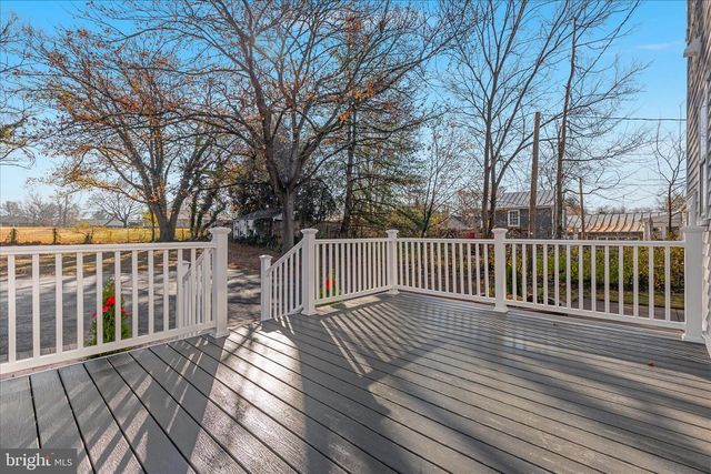 422 N MAIN ST, Woodstock, VA 22664