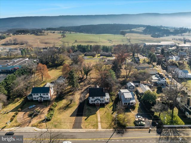 422 N MAIN ST, Woodstock, VA 22664