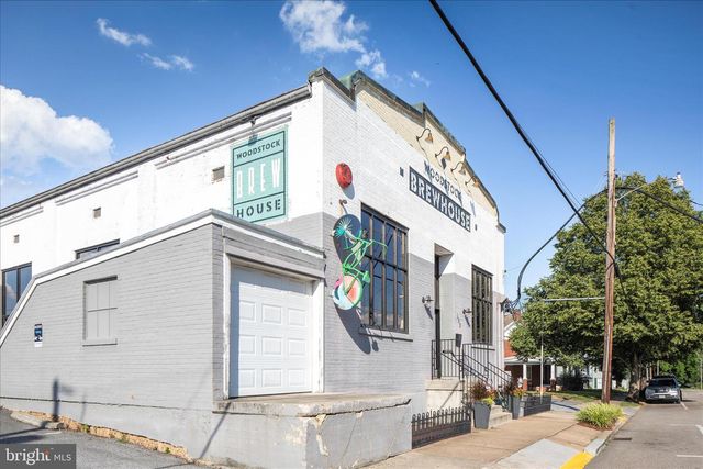 422 N MAIN ST, Woodstock, VA 22664