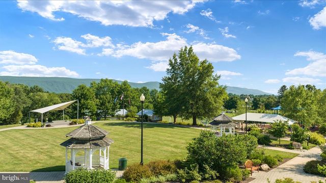 422 N MAIN ST, Woodstock, VA 22664