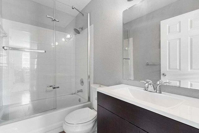 117 Yacht Club Way Unit 110, Hypoluxo, FL 33462